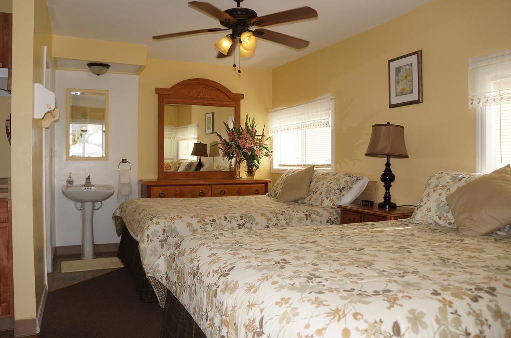 Lake Place Resort Glenhaven Room photo