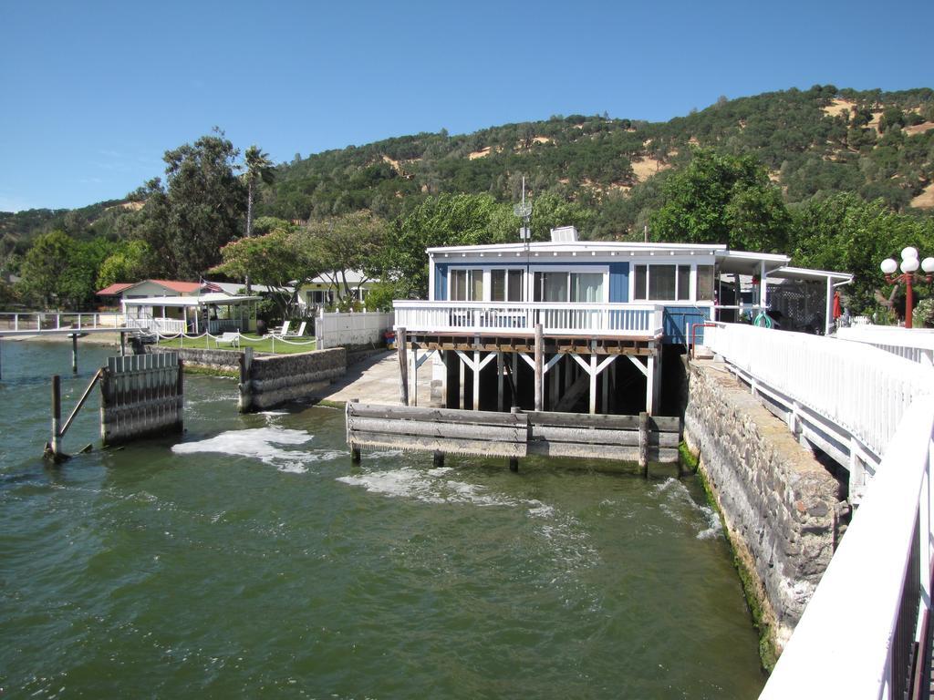 Lake Place Resort Glenhaven Exterior photo